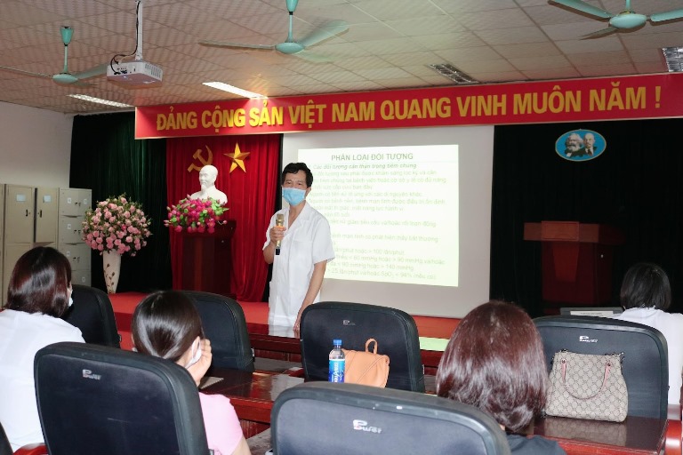 Bệnh viện Sản Nhi Bắc Giang tổ chức tập huấn “Cập nhật hướng dẫn chẩn đoán, điều trị Covid-19 và...