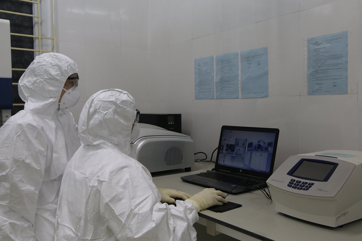 Tổ chức xét nghiệm SARS-COV-2 tại các khu công nghiệp trên địa bàn tỉnh Bắc Giang