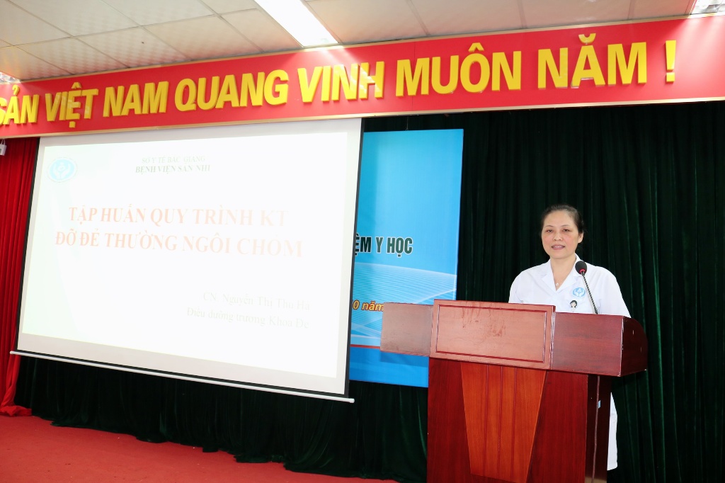 Bệnh viện Sản Nhi Bắc Giang tổ chức tập huấn “Đào tạo quy trình kỹ thuật đỡ đẻ thường ngôi chỏm”