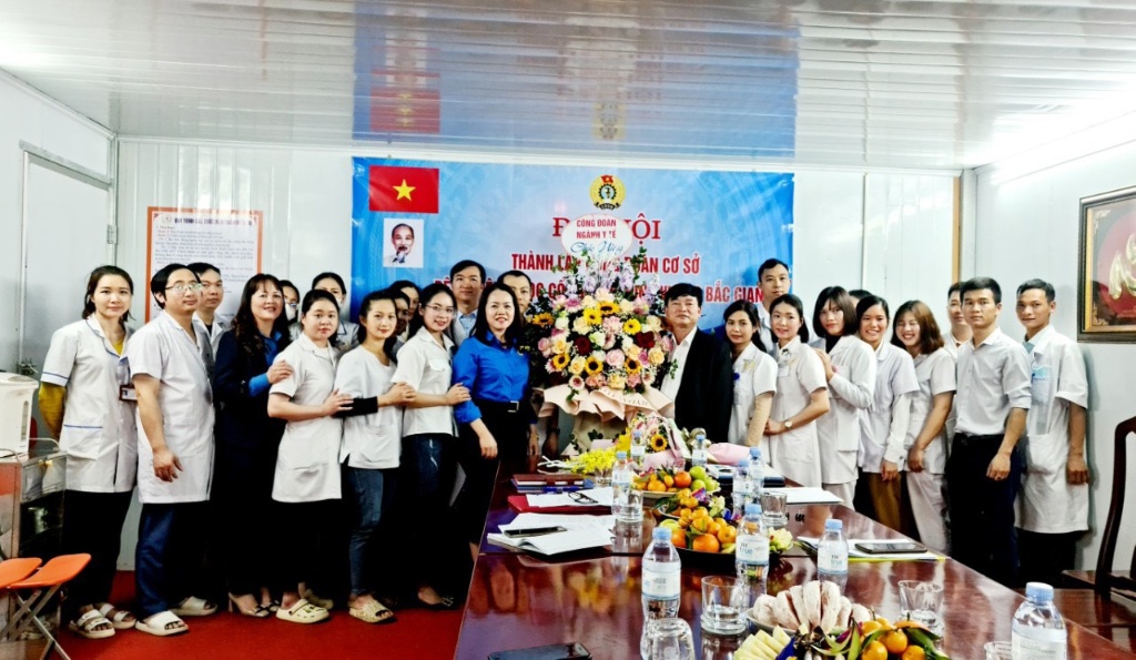 Đại hội thành lập Công đoàn cơ sở Bệnh viện Y học cổ truyền Hùng Vương