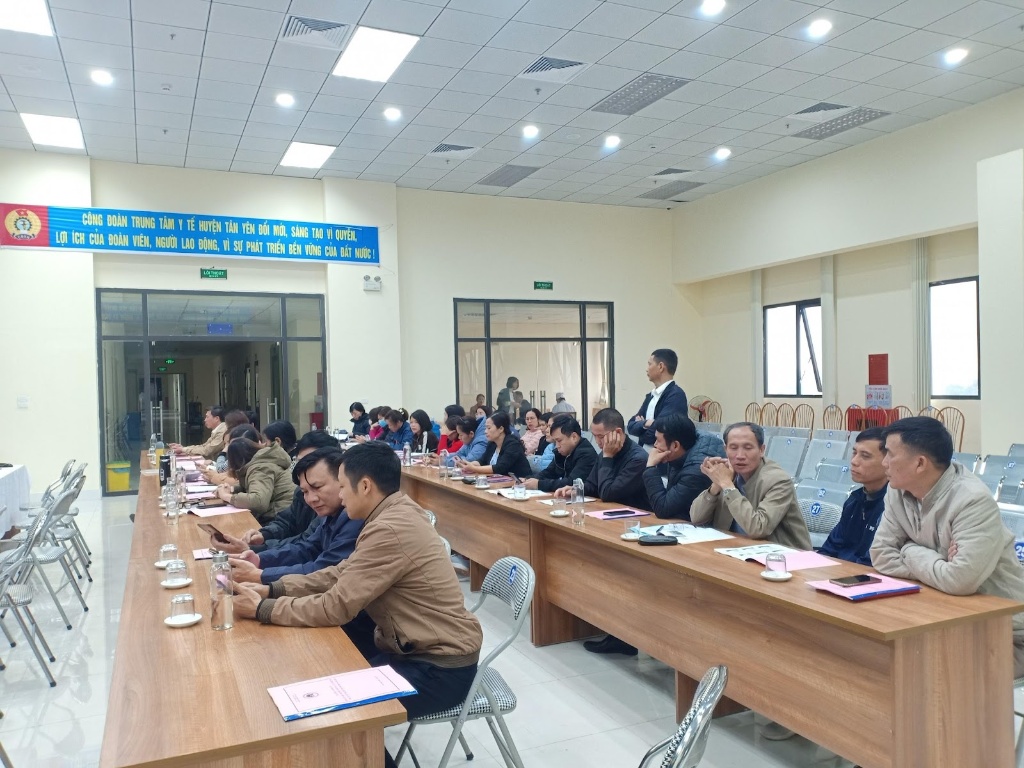 Bệnh viện Phổi Bắc Giang tổ chức 10 lớp tập huấn cho cán bộ làm công tác phòng chống Lao tại các...