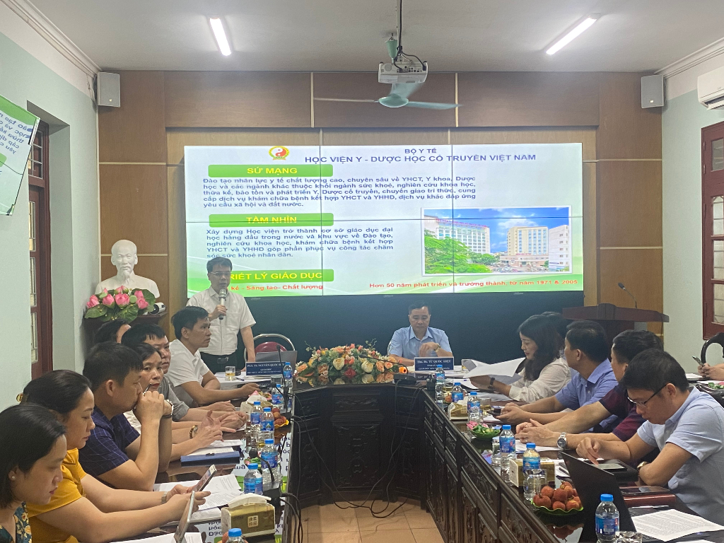 Học viện Y – Dược học cổ truyền Việt Nam hợp tác với Sở Y tế tỉnh Bắc Giang