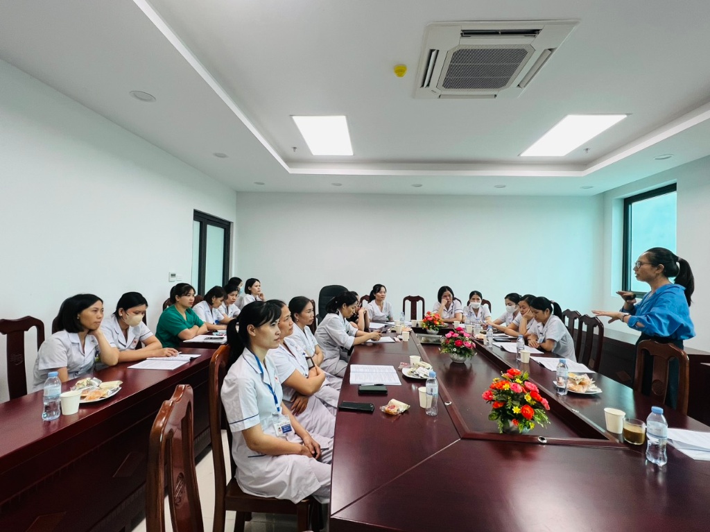 30 điều dưỡng thuộc Trung tâm Y tế huyện Việt Yên được tham gia khóa đào tạo năng lực thực hành...