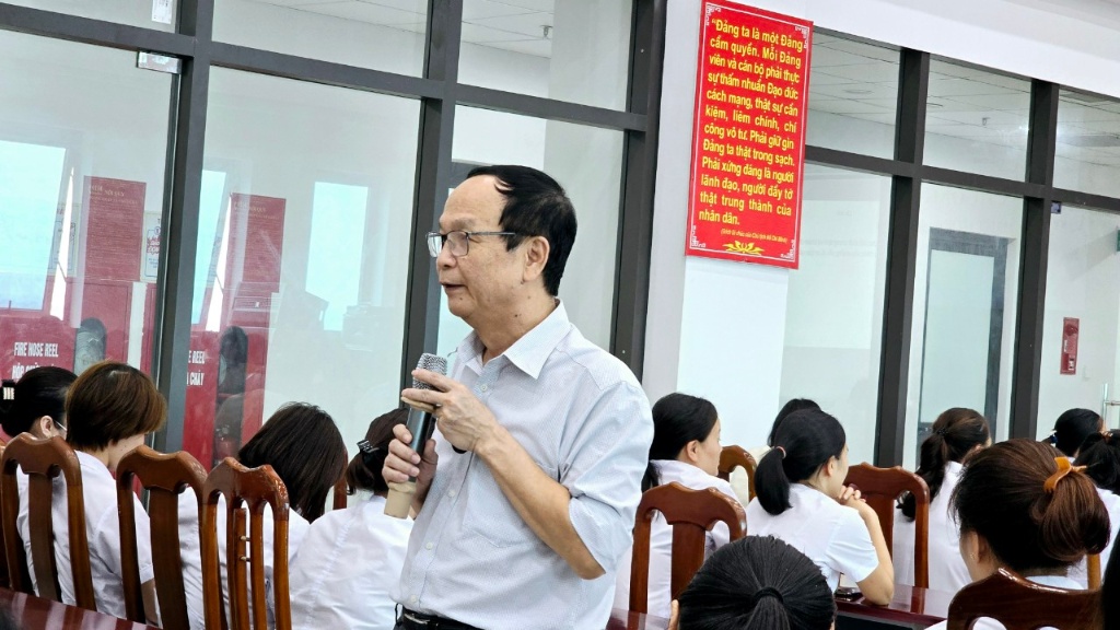 Việt Yên: Tập huấn về giao tiếp, ứng xử, triển khai thực hiện 5S, an toàn người bệnh và phòng...