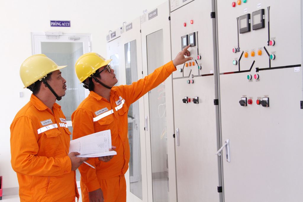 Bắc Giang đảm bảo cung ứng điện an toàn, ổn định mùa nắng nóng năm 2024 và...