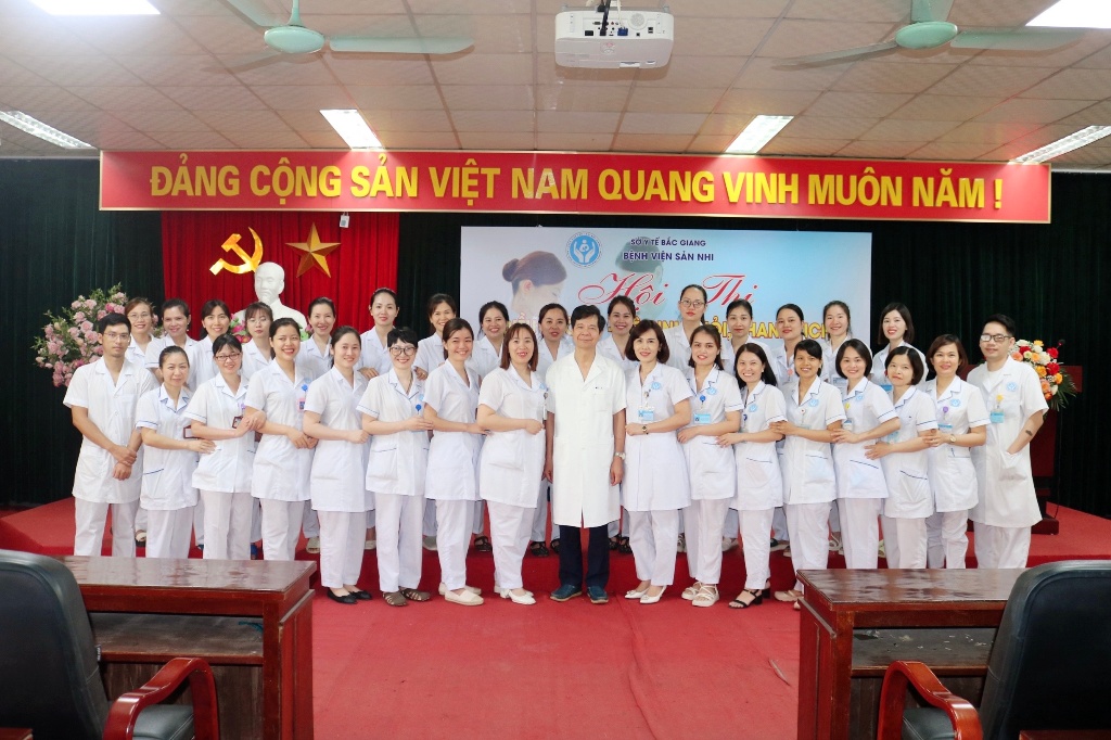 Bệnh viện Sản Nhi Bắc Giang kỷ niệm Ngày Quốc tế Điều dưỡng 12/5 và trao giải Hội thi “Điều dưỡng...|https://syt.bacgiang.gov.vn/chi-tiet-tin-tuc/-/asset_publisher/6CWBO9WiZqsQ/content/benh-vien-san-nhi-bac-giang-ky-niem-ngay-quoc-te-ieu-duong-12-5-va-trao-giai-hoi-thi-ieu-duong-ho-sinh-gioi-thanh-lich-nam-2024-