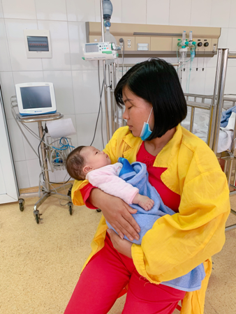 Cứu sống bé gái 2 tháng tuổi bị sốc phản vệ sau tiêm kháng sinh tại Bệnh viện Sản Nhi Bắc Giang
