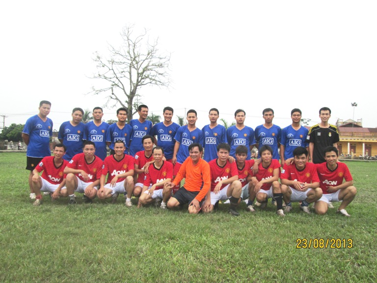 Công đoàn Trung tâm y tế Việt Yên giao lưu bóng đá với công đoàn Công an huyện Việt Yên