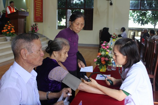 200 đối tượng được khám, cấp phát thuốc miễn phí tại xã Tân Mỹ – T.P Bắc Giang